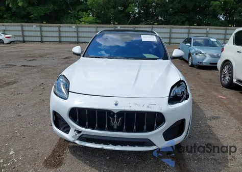 2023 Maserati Grecale Gt из США, поврежденный, VIN ZN682AVA9P7438858